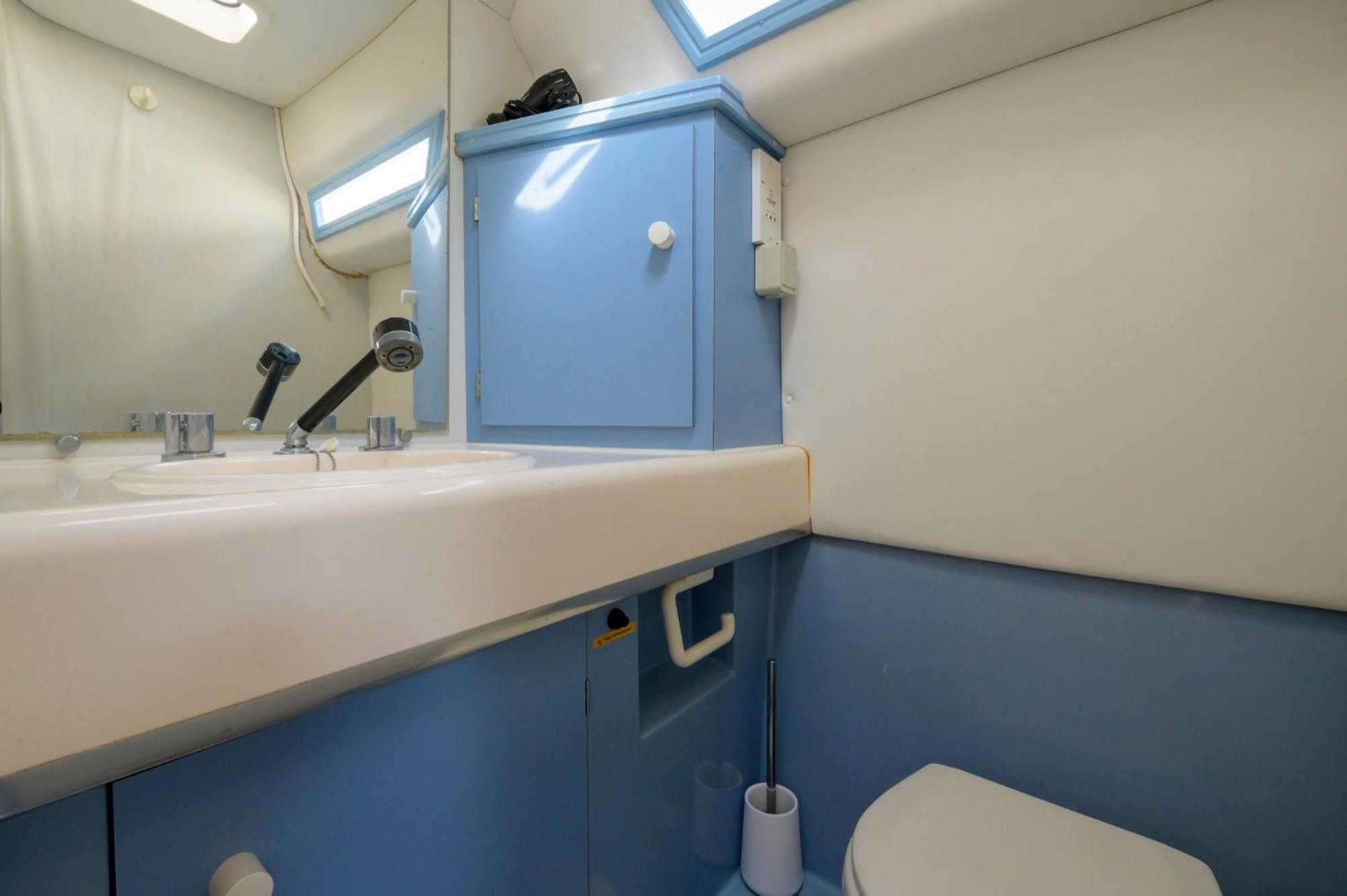 סנט אדריה דה בסוס Boat Hotel Barcelona חדר תמונה