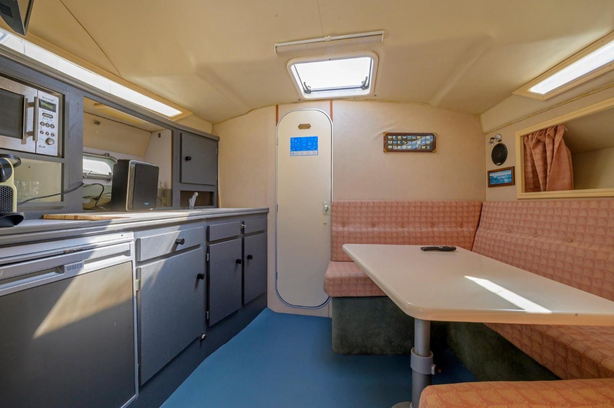 סנט אדריה דה בסוס Boat Hotel Barcelona חדר תמונה